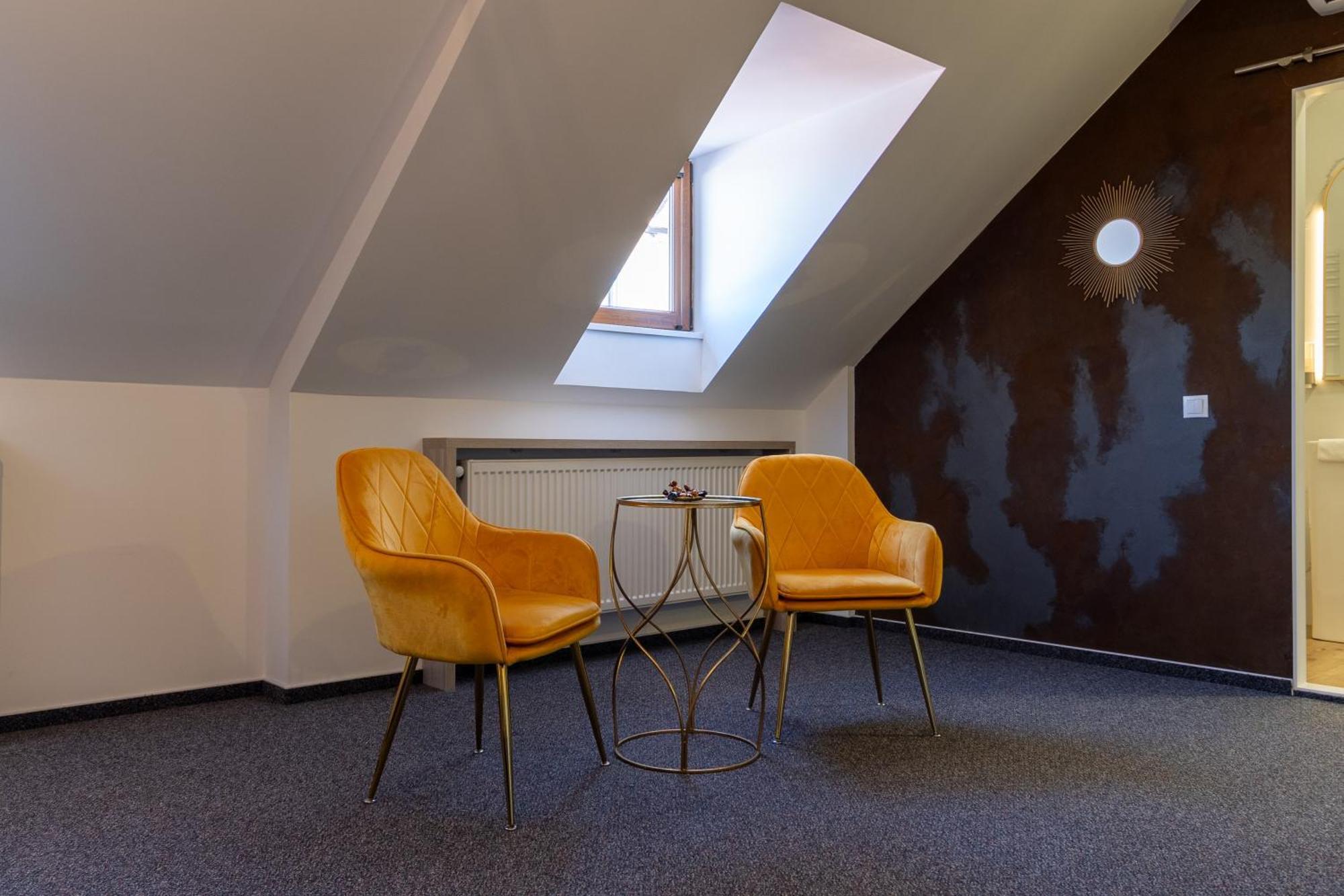 Loft By Lumiere Sibiu Hotel Exterior foto
