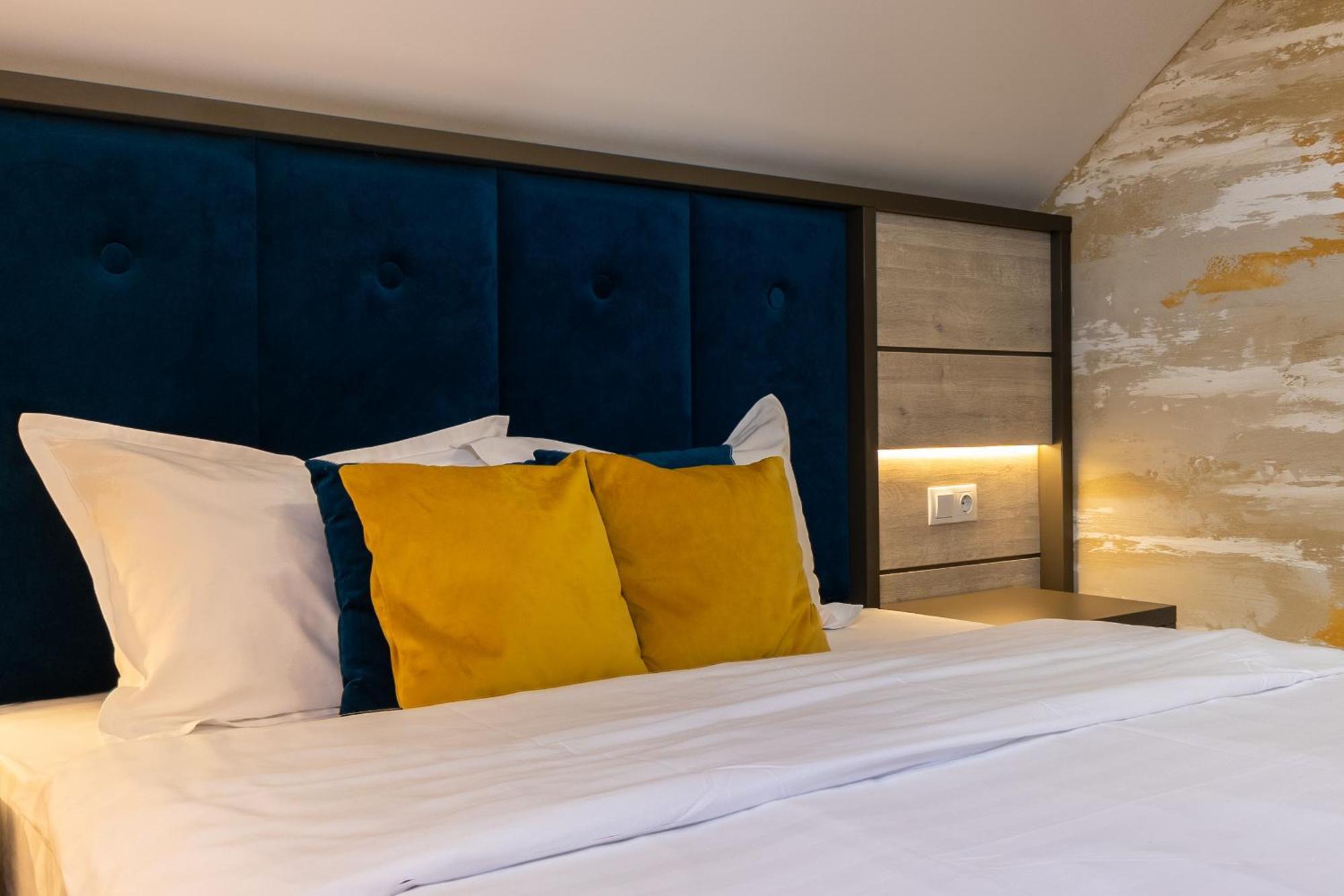 Loft By Lumiere Sibiu Hotel Exterior foto